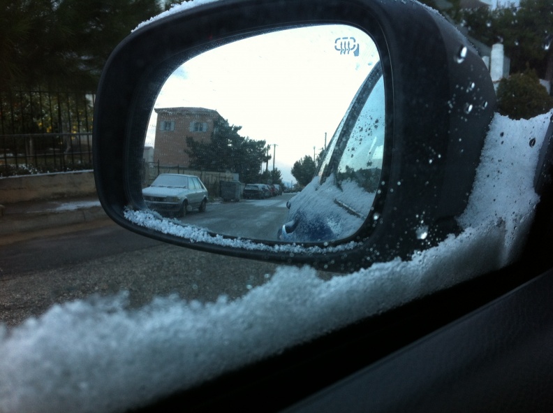 Καλύβια Θορικού - Μικρή χιονόπτωση '12 - IMG_0335.jpg IMG_0335.jpg