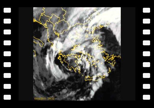 Δορυφορικά καρέ από την κίνηση του μετώπου στον Ελλαδικό χώρο που έλαβε χώρα στις 19 Φεβρουαρίου 2011, και έδωσε πολλά νερά σε πολλές περιοχές της Ελλάδας με το πέρασμά του. youtube-Soim9EYafag-54c0ecb3a3a3f.jpg